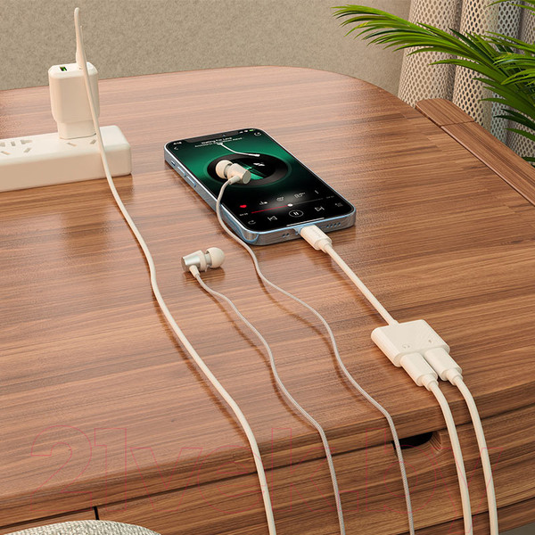 Изображение товара Сплиттер Borofone BV11 Lightning - Lightning (белый)