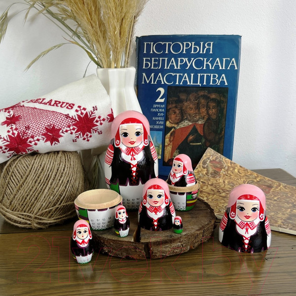 Изображение товара Матрешка сувенирная Брестская Фабрика Сувениров Молодечненская в белорусской народной одежде / 7204