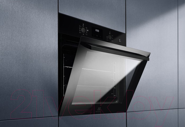 Изображение товара Электрический духовой шкаф Electrolux EOD3C70TK