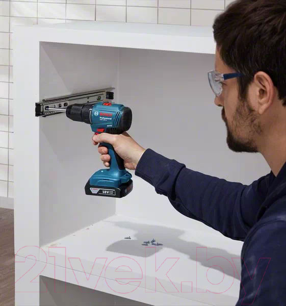 Изображение товара Профессиональная дрель-шуруповерт Bosch GSR 185-LI (0.601.9K3.000)