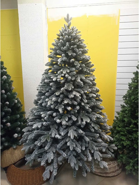 Изображение товара Ель искусственная Maxy Poland Платиновая заснеженная с литыми ветками (2.5м)