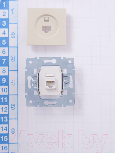 Изображение товара Розетка Lezard Vesna 742-0388-139