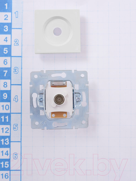 Изображение товара Розетка Lezard Vesna 742-0288-130