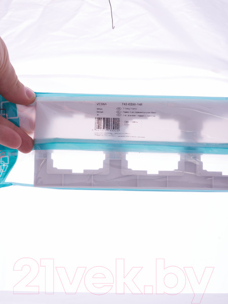 Изображение товара Рамка для выключателей и розеток Lezard Vesna 742-0200-148