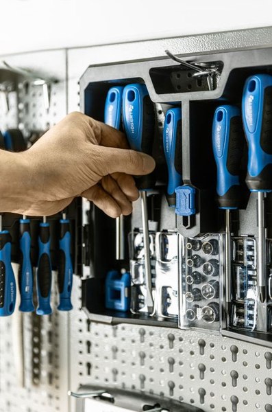 Изображение товара Набор оснастки Hoegert HT1S105 (63пр)