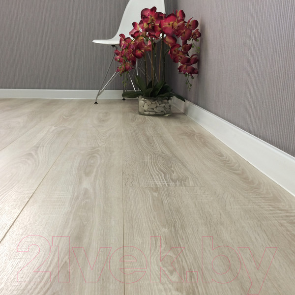 Изображение товара Ламинат Egger Home Classic Дуб Тосколано светлый EHL015