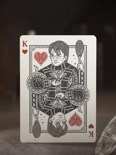 Изображение товара Игральные карты Theory 11 Harry Potter Deck - Yellow. Hufflepuff / T1156