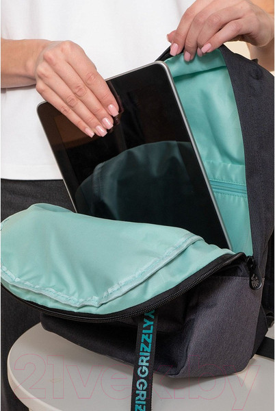 Изображение товара Рюкзак Grizzly RXL-327-3 (черный/мятный)