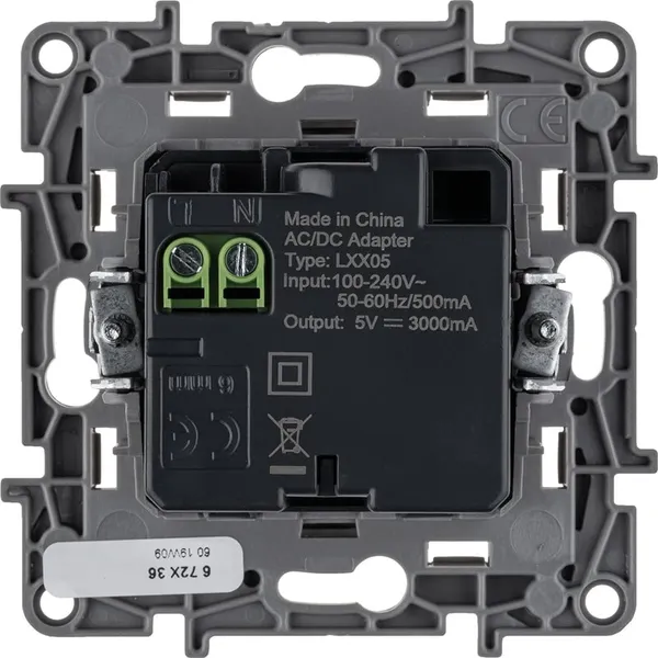 Изображение товара Розетка Legrand Etika 672336 (слоновая кость)