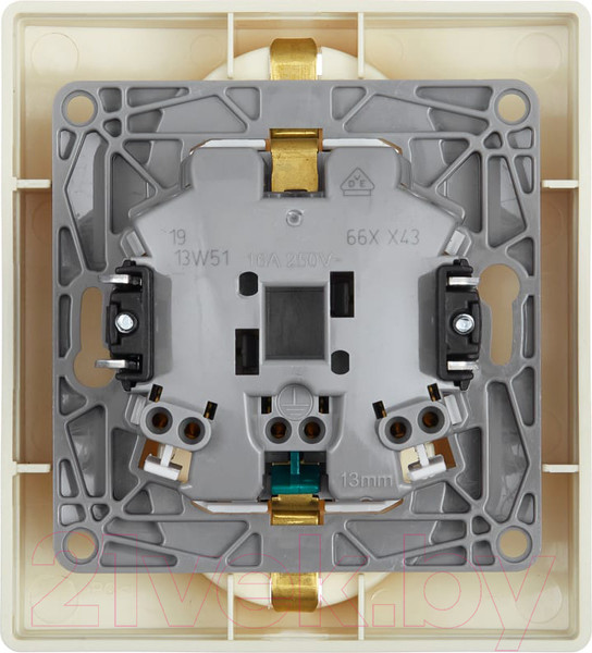 Изображение товара Розетка Legrand Etika 672333 (слоновая кость)