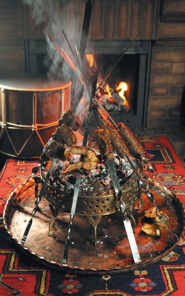 Изображение товара Книга АСТ Казан, баран и новые кулинарные удовольствия (Ханкишиев С.)