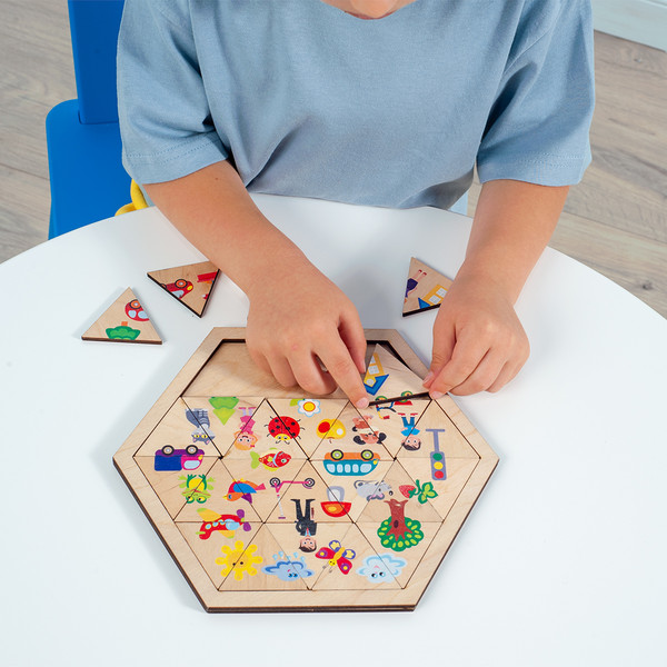 Изображение товара Развивающая игра Десятое королевство Занимательные треугольники / 00777