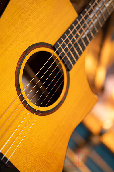 Изображение товара Электроакустическая гитара Cort LUXE-II-WCASE-NAT (с чехлом)