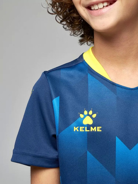 Изображение товара Футбольная форма Kelme Short-Sleeved Football Suit / 8251ZB3003-416 (р.160, темно-синий/черный)