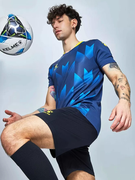 Изображение товара Футбольная форма Kelme Short-Sleeved Football Suit / 8251ZB1003-416 (S, темно-синий/черный)