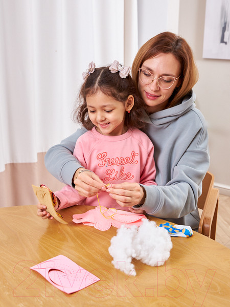 Изображение товара Набор для шитья Десятое королевство Плюшевая игрушка своими руками Зайка / 04376