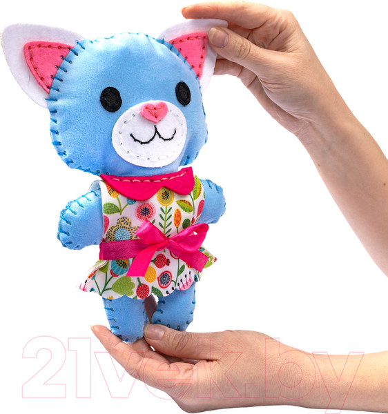 Изображение товара Набор для шитья Десятое королевство Плюшевая игрушка своими руками Кошечка / 04370