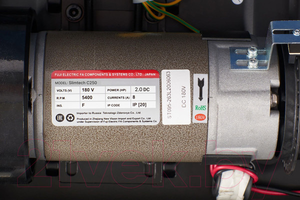 Изображение товара Электрическая беговая дорожка Titanium Masters Slimtech C250