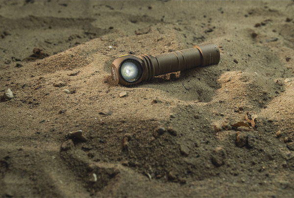 Изображение товара Фонарь Armytek Wizard C2 Pro Magnet USB / F08701CS