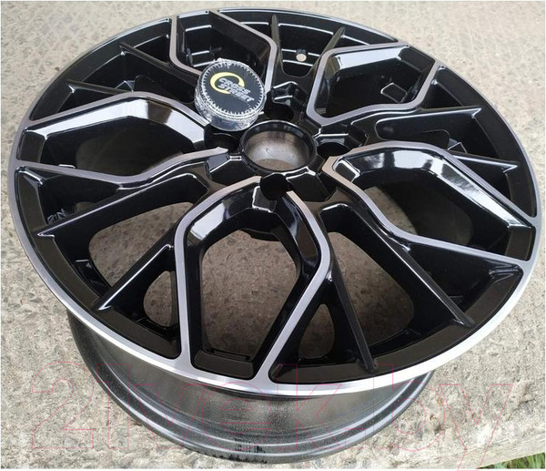 Изображение товара Литой диск Cross Street CR-19 18x7.5" 5x114.3мм DIA 67.1мм ET 49.5мм BKF