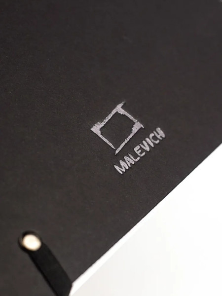 Изображение товара Скетчбук Малевичъ White Swan / 401451 (30л, синий)