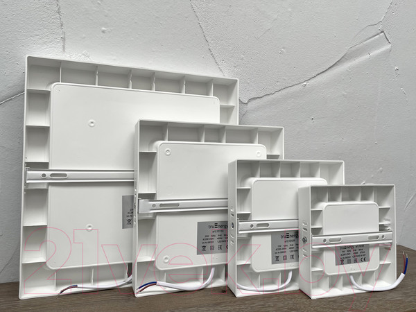 Изображение товара Потолочный светильник Truenergy 9W 4000K 10108