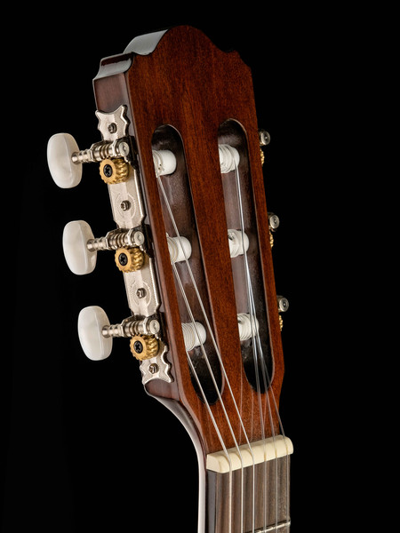 Изображение товара Акустическая гитара Hora N1010-1/2