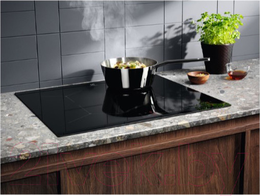 Изображение товара Индукционная варочная панель Electrolux EIS62443