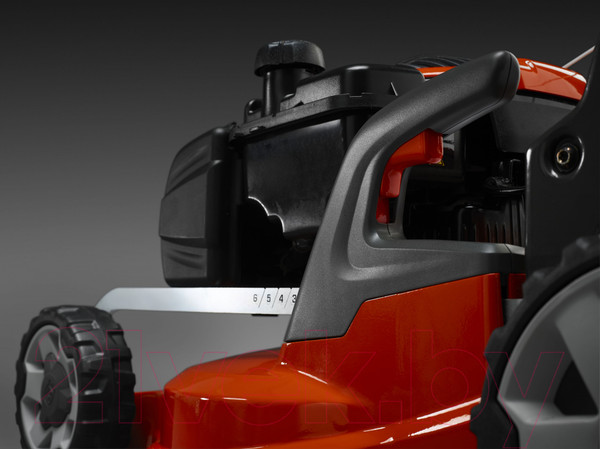 Изображение товара Газонокосилка бензиновая Husqvarna LC 247 (970 54 11-01)