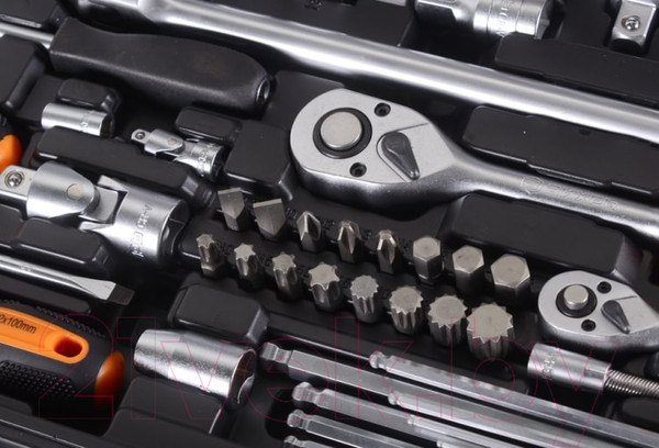 Изображение товара Универсальный набор инструментов Вихрь 73/6/7/9