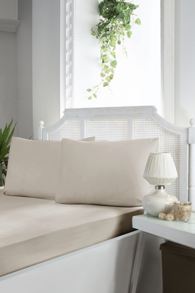 Изображение товара Простыня с наволочками Karven На резинке 180x200(+30см)/50x70(2) / Р 904 v4 (песочный)