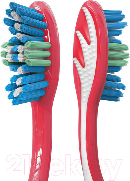 Изображение товара Зубная щетка Colgate Тройное действие