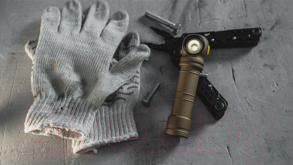 Изображение товара Фонарь Armytek Wizard C2 Pro Max Magnet USB Sand / F06701CS (песочный/белый)