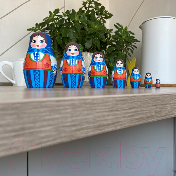 Изображение товара Матрешка сувенирная Брестская Фабрика Сувениров Матрешки в немецком платье Dirndl / 7053