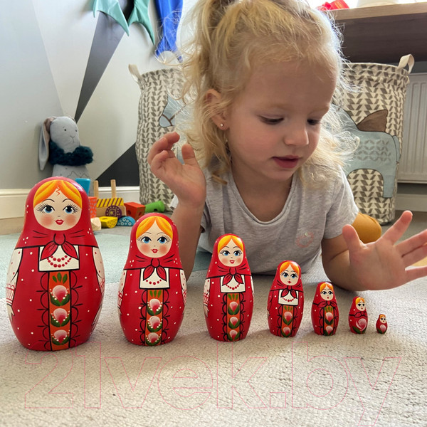 Изображение товара Матрешка сувенирная Брестская Фабрика Сувениров В зеленом сарафане и красном платке / 7012