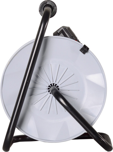 Изображение товара Удлинитель на катушке Ресанта СУ-3х1.5-30/2 (61/118/6)