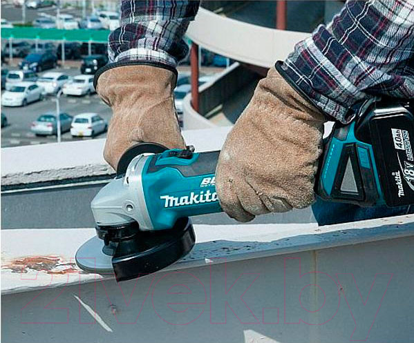 Изображение товара Профессиональная угловая шлифмашина Makita DGA518ZU