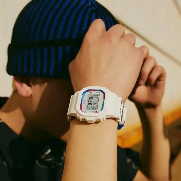 Изображение товара Часы наручные унисекс Casio DWE-5600PR-2E