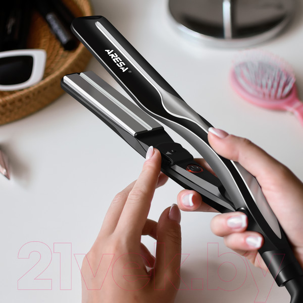 Изображение товара Выпрямитель для волос Aresa AR-3341