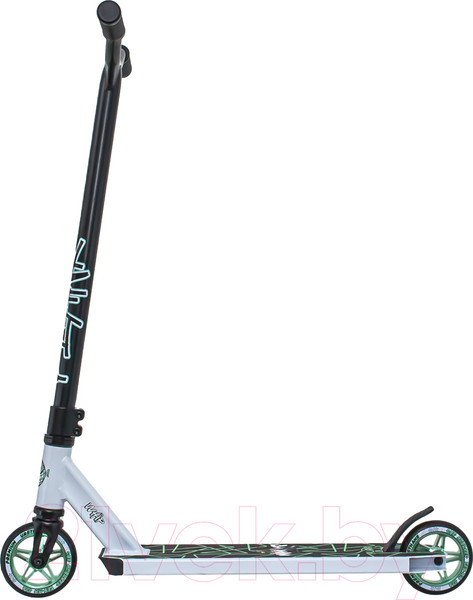 Изображение товара Самокат трюковый Plank Whip P21-WHIP-110BKW (черно-белый)