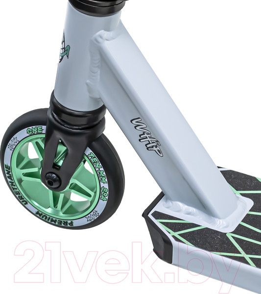 Изображение товара Самокат трюковый Plank Whip P21-WHIP-110BKW (черно-белый)