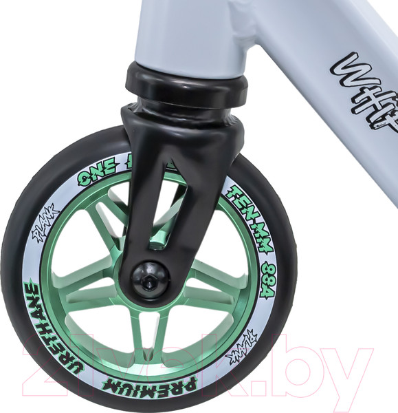 Изображение товара Самокат трюковый Plank Whip P21-WHIP-110BKW (черно-белый)