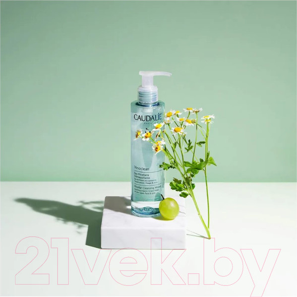 Изображение товара Мицеллярная вода Caudalie Vinoclean Eau Miccelaire Demaquillante (200мл)