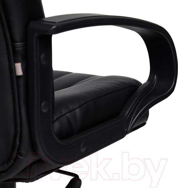 Изображение товара Кресло офисное Tetchair СН-833 кожзам (черный)
