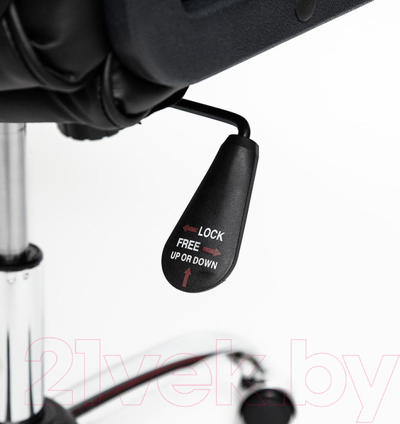 Изображение товара Кресло офисное Tetchair Сн9944 (хром/кожзам черный)