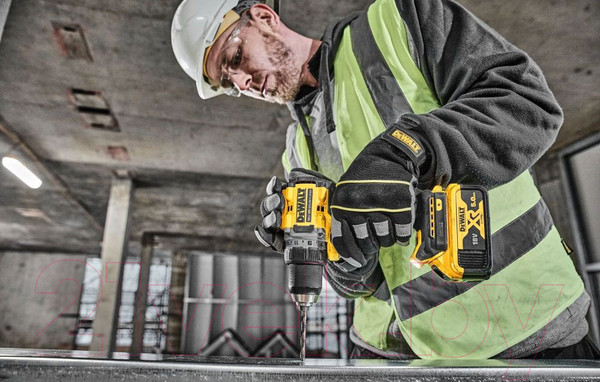 Изображение товара Профессиональная дрель-шуруповерт DeWalt DCD800P2