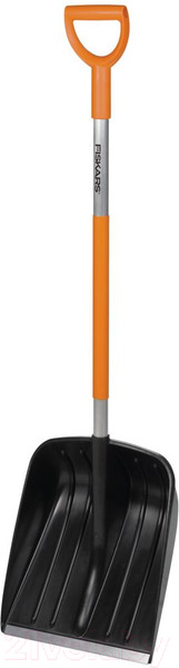 Изображение товара Лопата для уборки снега Fiskars SnowXpert 1062827