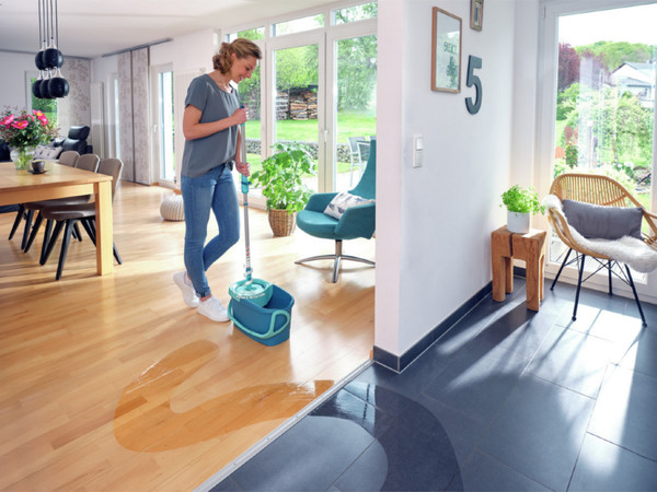 Изображение товара Набор для уборки Leifheit Twist Disc Mop Ergo / 521019