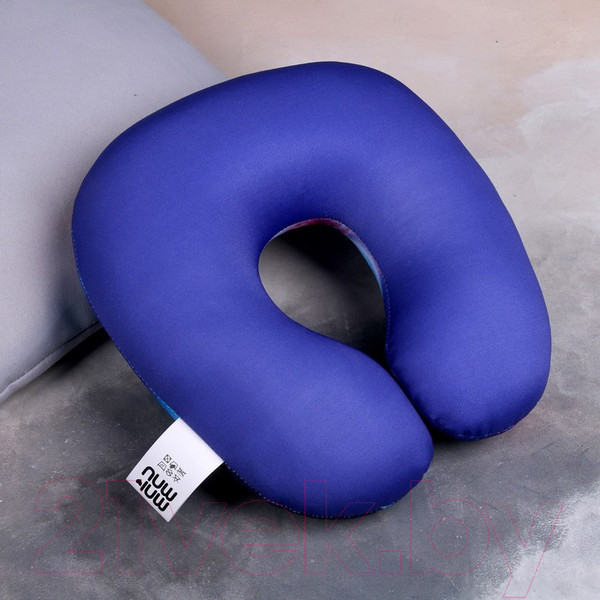 Изображение товара Подушка на шею Mni Mnu Звезды ближе, чем кажутся / 3634158