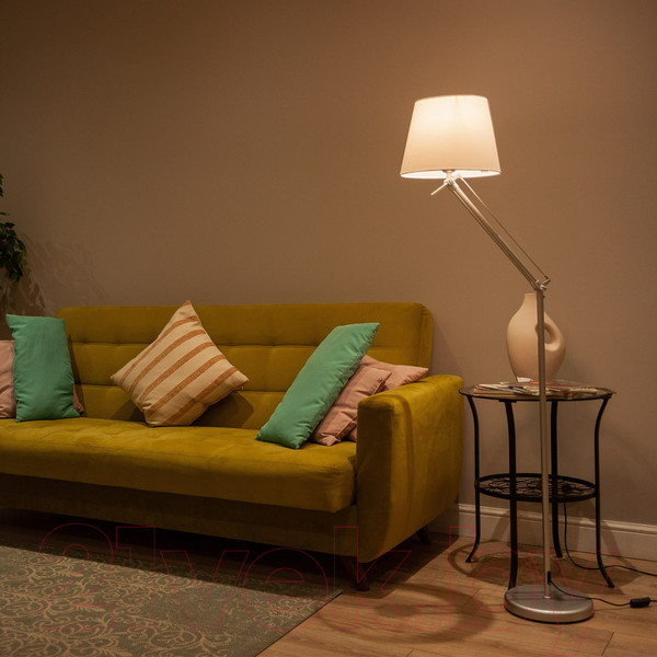 Изображение товара Торшер Uniel ULM-T500 / UL-00010181 (серебряный/белый)